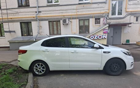 KIA Rio III рестайлинг, 2016 год, 890 000 рублей, 3 фотография
