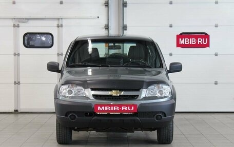 Chevrolet Niva I рестайлинг, 2018 год, 787 000 рублей, 2 фотография