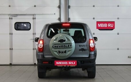 Chevrolet Niva I рестайлинг, 2018 год, 787 000 рублей, 5 фотография