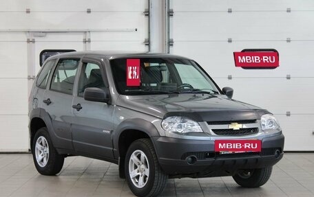Chevrolet Niva I рестайлинг, 2018 год, 787 000 рублей, 3 фотография