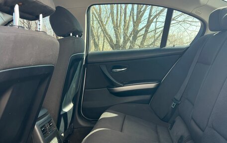 BMW 3 серия, 2005 год, 790 000 рублей, 11 фотография