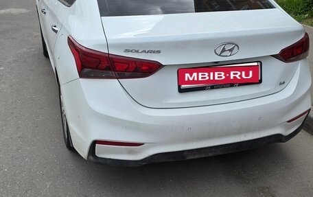 Hyundai Solaris II рестайлинг, 2018 год, 1 050 000 рублей, 4 фотография