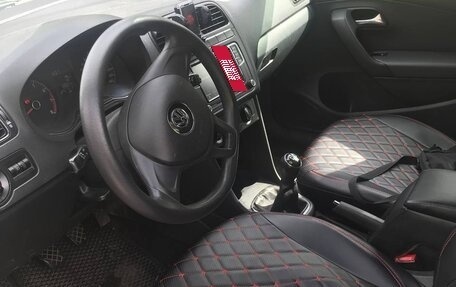 Volkswagen Polo VI (EU Market), 2016 год, 900 000 рублей, 6 фотография