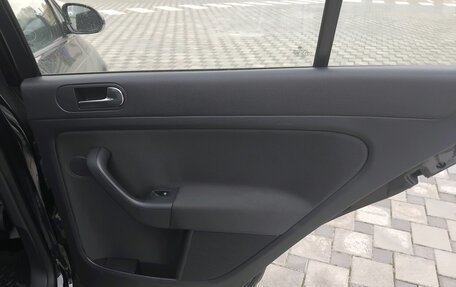 Volkswagen Golf Plus II, 2011 год, 1 070 000 рублей, 13 фотография