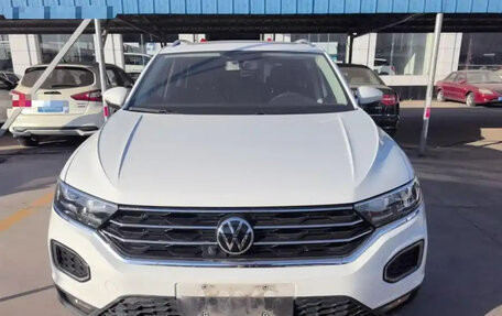 Volkswagen T-Roc I, 2021 год, 1 519 000 рублей, 5 фотография