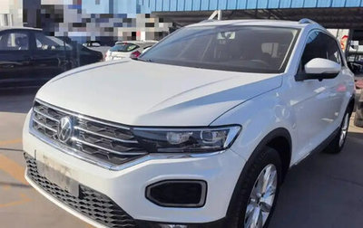 Volkswagen T-Roc I, 2021 год, 1 519 000 рублей, 1 фотография