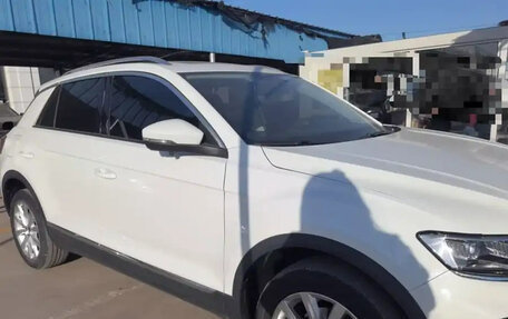 Volkswagen T-Roc I, 2021 год, 1 519 000 рублей, 6 фотография