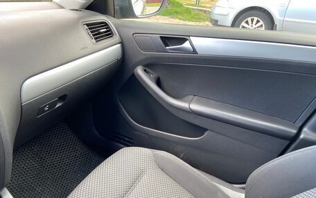 Volkswagen Jetta VI, 2012 год, 730 000 рублей, 8 фотография
