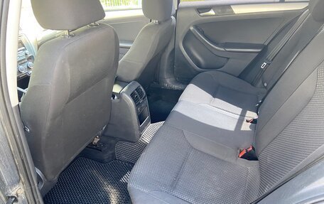 Volkswagen Jetta VI, 2012 год, 730 000 рублей, 9 фотография