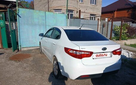 KIA Rio III рестайлинг, 2015 год, 830 000 рублей, 3 фотография