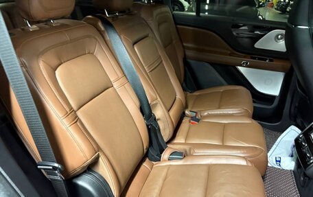 Lincoln Aviator II, 2022 год, 4 800 000 рублей, 8 фотография