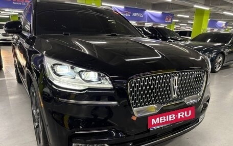 Lincoln Aviator II, 2022 год, 4 800 000 рублей, 4 фотография