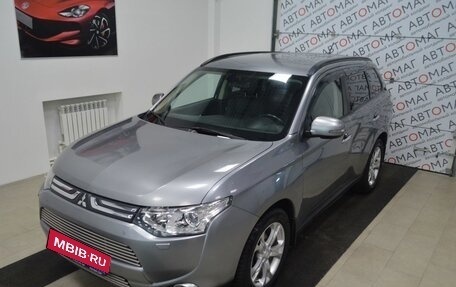 Mitsubishi Outlander III рестайлинг 3, 2012 год, 1 252 000 рублей, 2 фотография