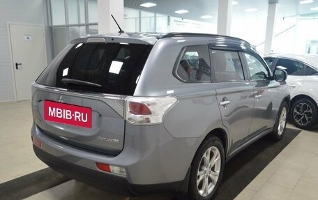 Mitsubishi Outlander III рестайлинг 3, 2012 год, 1 252 000 рублей, 8 фотография