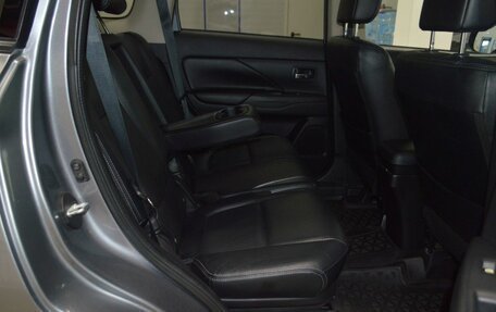 Mitsubishi Outlander III рестайлинг 3, 2012 год, 1 252 000 рублей, 28 фотография
