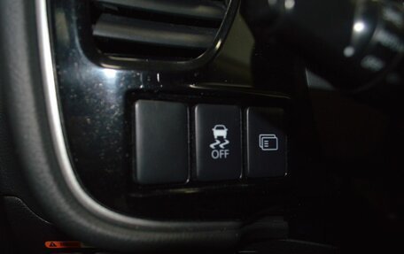 Mitsubishi Outlander III рестайлинг 3, 2012 год, 1 252 000 рублей, 38 фотография