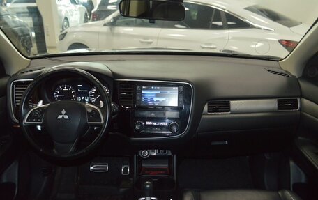 Mitsubishi Outlander III рестайлинг 3, 2012 год, 1 252 000 рублей, 30 фотография