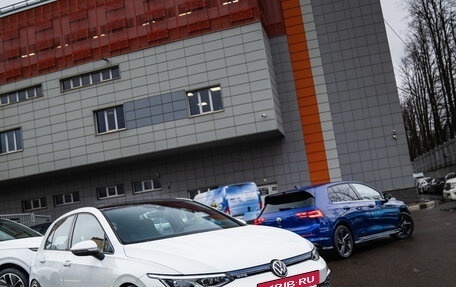 Volkswagen Golf VIII, 2020 год, 3 250 000 рублей, 1 фотография