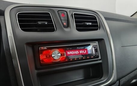 Renault Sandero II рестайлинг, 2015 год, 585 000 рублей, 17 фотография