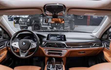 BMW 7 серия, 2019 год, 6 200 000 рублей, 2 фотография