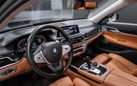 BMW 7 серия, 2019 год, 6 200 000 рублей, 12 фотография