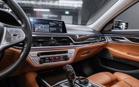 BMW 7 серия, 2019 год, 6 200 000 рублей, 16 фотография
