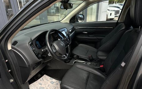 Mitsubishi Outlander III рестайлинг 3, 2015 год, 1 850 000 рублей, 7 фотография