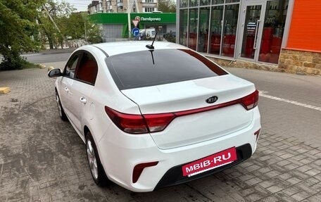 KIA Rio IV, 2019 год, 1 300 000 рублей, 3 фотография