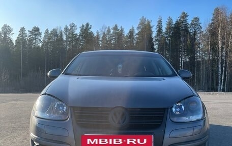 Volkswagen Jetta VI, 2008 год, 750 000 рублей, 2 фотография
