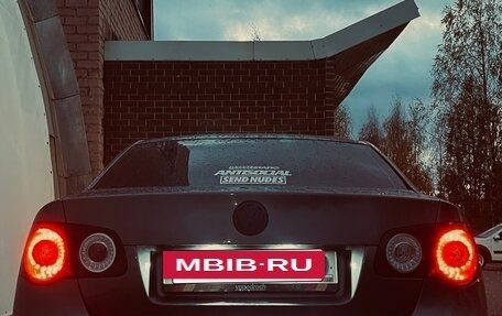 Volkswagen Jetta VI, 2008 год, 750 000 рублей, 24 фотография