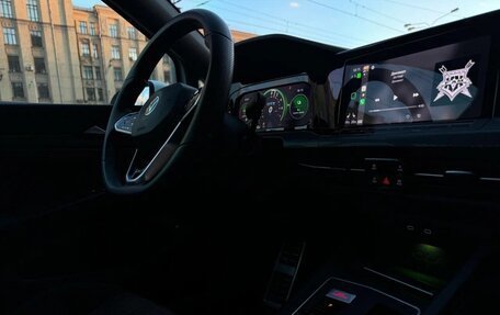 Volkswagen Golf VIII, 2020 год, 3 250 000 рублей, 26 фотография