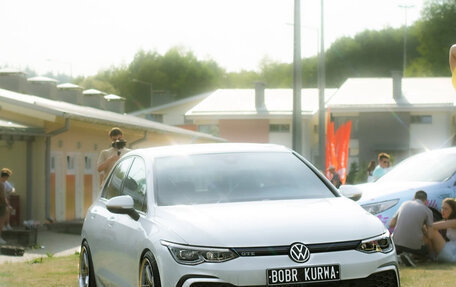 Volkswagen Golf VIII, 2020 год, 3 250 000 рублей, 32 фотография