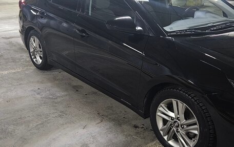 Hyundai Elantra VI рестайлинг, 2018 год, 1 200 000 рублей, 5 фотография