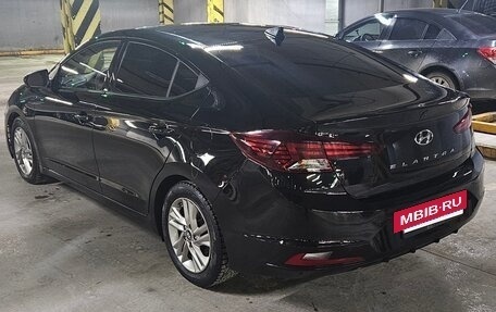 Hyundai Elantra VI рестайлинг, 2018 год, 1 200 000 рублей, 13 фотография