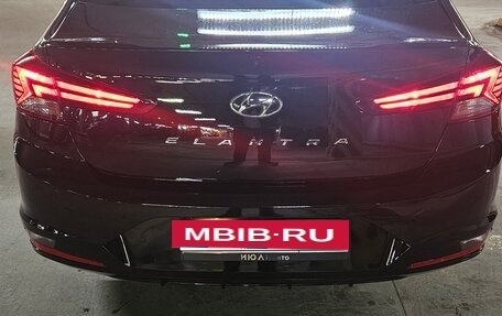 Hyundai Elantra VI рестайлинг, 2018 год, 1 200 000 рублей, 11 фотография