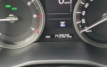 Toyota Land Cruiser 200, 2016 год, 6 200 000 рублей, 6 фотография