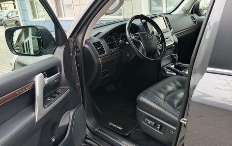 Toyota Land Cruiser 200, 2016 год, 6 200 000 рублей, 8 фотография