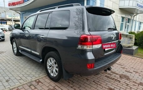 Toyota Land Cruiser 200, 2016 год, 6 200 000 рублей, 4 фотография