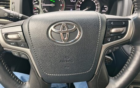 Toyota Land Cruiser 200, 2016 год, 6 200 000 рублей, 21 фотография