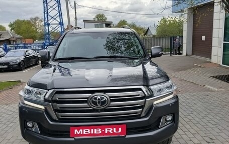 Toyota Land Cruiser 200, 2016 год, 6 200 000 рублей, 20 фотография