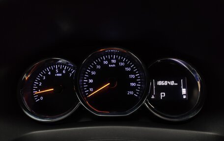 Renault Logan II, 2020 год, 820 000 рублей, 11 фотография