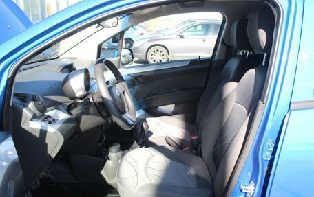 Chevrolet Spark III, 2011 год, 555 000 рублей, 10 фотография
