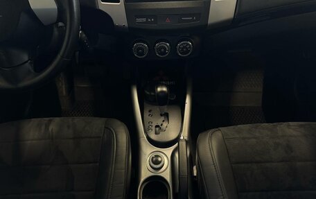 Mitsubishi Outlander III рестайлинг 3, 2011 год, 1 130 000 рублей, 13 фотография