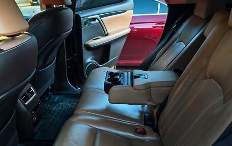 Lexus RX IV рестайлинг, 2016 год, 3 500 000 рублей, 7 фотография
