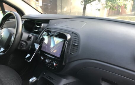 Renault Kaptur I рестайлинг, 2018 год, 1 490 000 рублей, 6 фотография