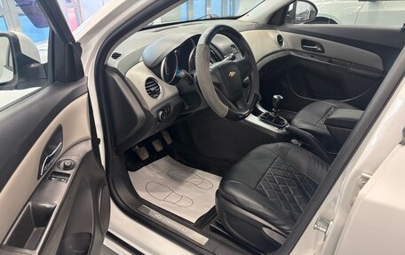 Chevrolet Cruze II, 2014 год, 670 000 рублей, 7 фотография