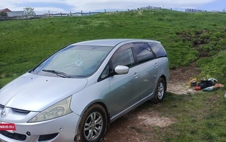 Mitsubishi Grandis, 2006 год, 490 000 рублей, 2 фотография