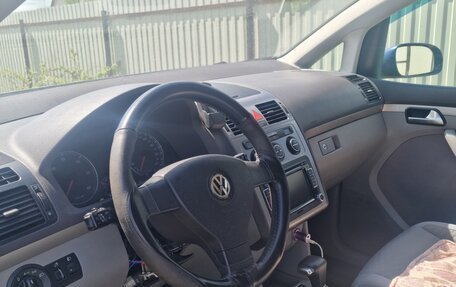 Volkswagen Touran III, 2008 год, 400 000 рублей, 9 фотография