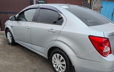 Chevrolet Aveo III, 2013 год, 710 000 рублей, 3 фотография
