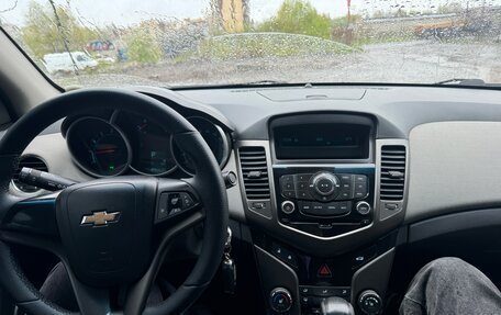 Chevrolet Cruze II, 2011 год, 790 000 рублей, 7 фотография